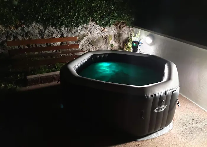 Apartament Charming With Hot Tube, Terrace, Barbecue And Garden *