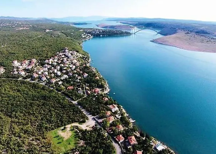 Apartament Charming With Hot Tube, Terrace, Barbecue And Garden Kraljevica