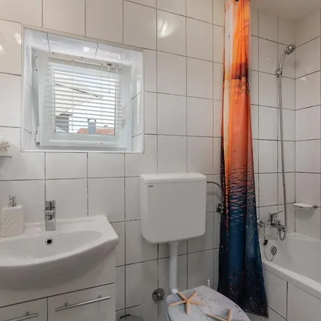 شقة Charming With Hot Tube, Terrace, Barbecue And Garden *